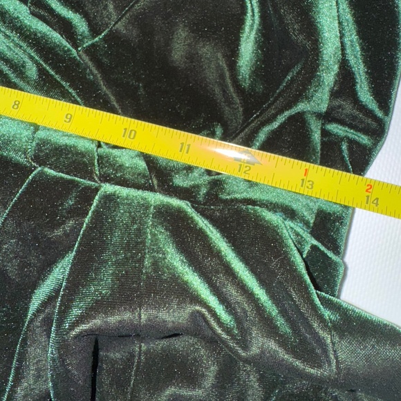 ✨✨Jasmine B2 Dress Hunter Green Velvet Stretch Spaghetti Strap Party SZ 8 10 - Picture 7 of 9
